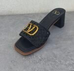 حذاء فالنتينو